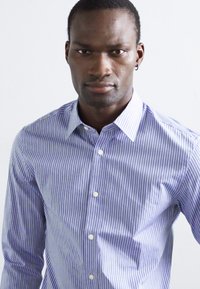 Tiger of Sweden ADLEY - Formální košile - blue horizon