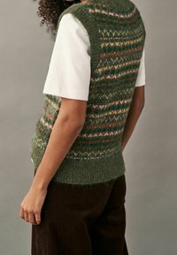 Next Neule - green