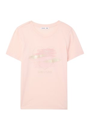 T-shirt di cotone rosa chiaro con maniche corte, presenta una grafica di cuore dorato e del testo sottostante in un design semplice e casual.