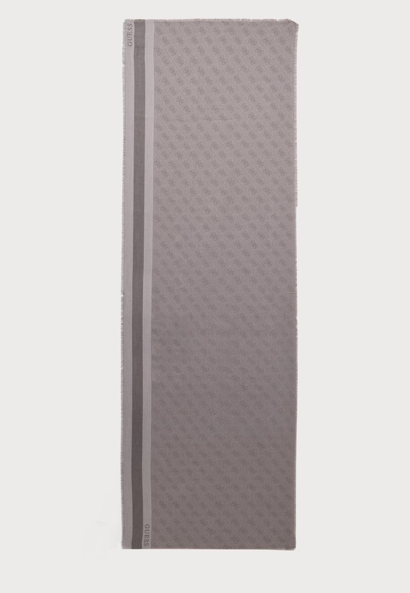Écharpe rectangulaire marron clair avec des logos à motif subtil répété et deux bandes verticales près d'un bord avec le nom de la marque Guess.