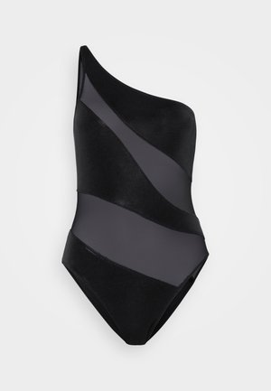 Černé jednodílné plavky s asymetrickým designem na jednom rameni, vrstvenými průhlednými a pevným panely, hladkou texturou a přiléhavým střihem.