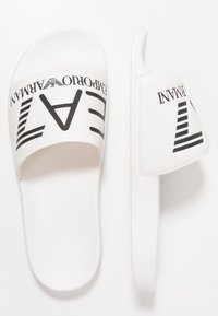 EA7 Emporio Armani VISIBILITY UNISEX - Matalakantaiset pistokkaat - white