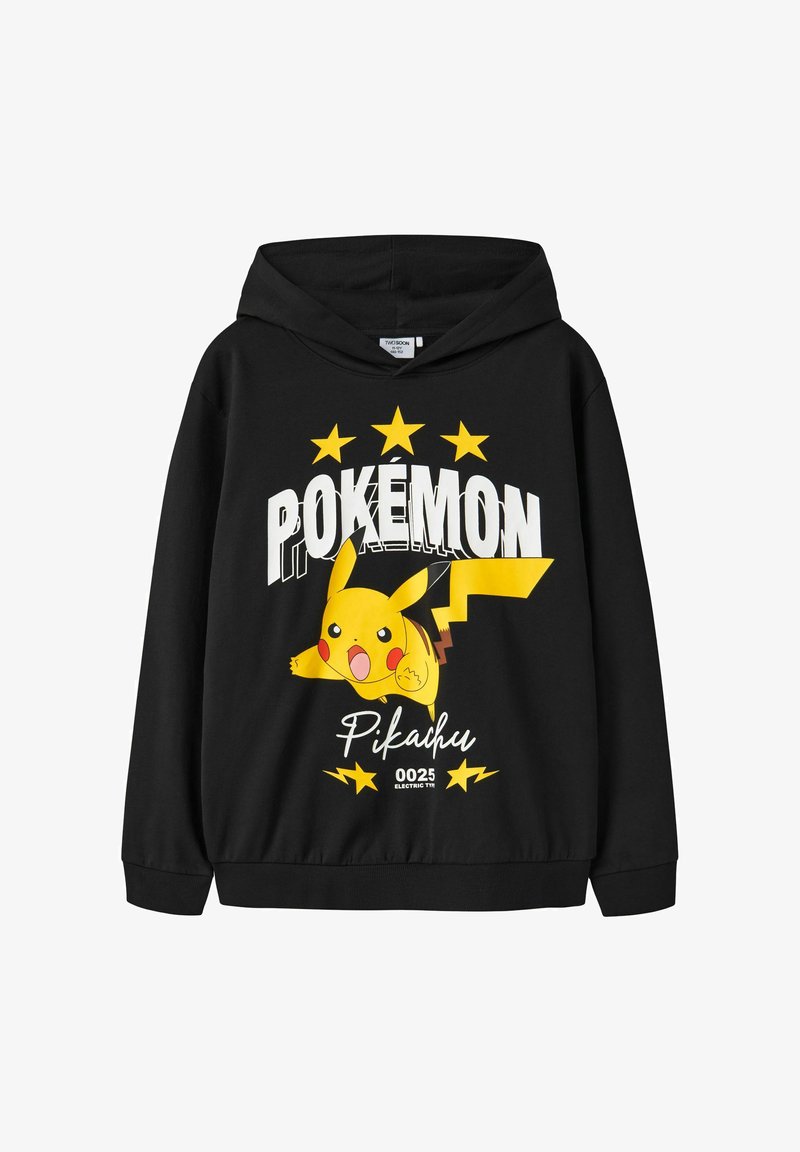 Sweat à capuche noir avec un motif Pikachu, le mot "POKÉMON,", trois étoiles jaunes au-dessus, et le texte "Pikachu 0025 Electric Type" en dessous.