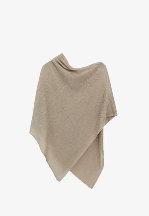 Beige gebreide poncho met een opgerolde halslijn en asymmetrische zoom, ontworpen voor laagjes en warmte.