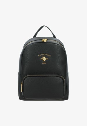 Zaino in ecopelle nera con texture, dotato di hardware dorato, una tasca frontale con zip e il logo della U.S. Polo Assn. sulla parte anteriore.