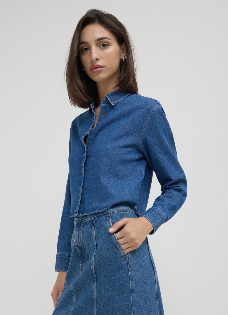 Calliope CROP  - Hemdbluse - blu