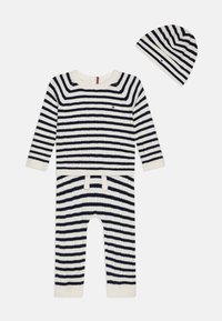 Nem kiválasztott, dark night navy