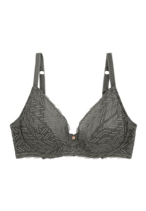 Soutien-gorge en dentelle grise avec une forme triangulaire. Il présente des motifs complexes, des bretelles réglables et un petit détail en métal décoratif au centre.