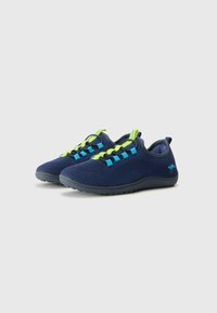 KangaROOS K-BFK BOLE BAREFOOT UNISEX - Treniņu apavi - navy/lime
