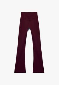 Burgunderfarbene, ausgestellte Leggings mit einem hohen elastischen Bund. Gefertigt aus weichem, elastischem Stoff, mit minimaler Naht und ohne zusätzliche Hardware.