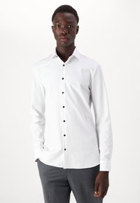 OLYMP No. Six PERFORMANC - Finskjorte - weiss