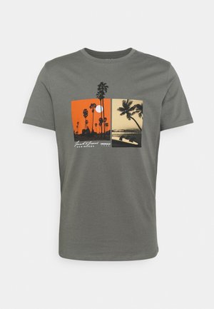 JOROCTO - T-shirt print - sedona sage