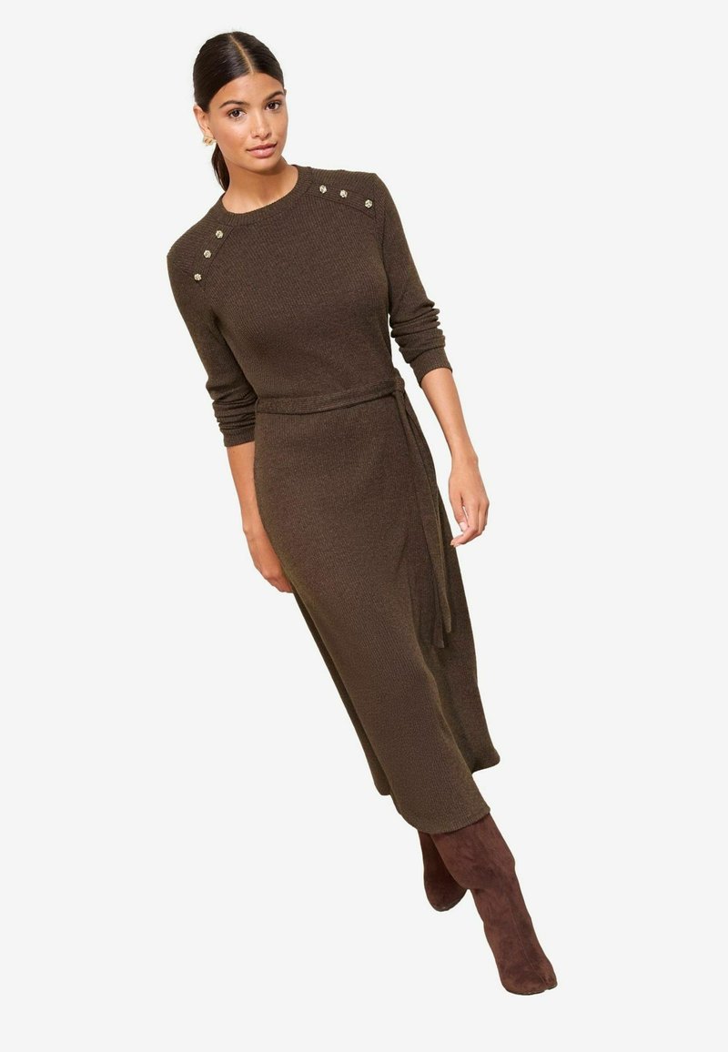friends-like-these-petite-fit-long-sleeve-belted-cosy-strickkleid