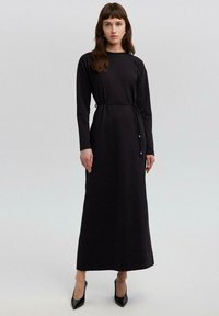 Touché Privé WITH BELTED  - Maksimekko - black