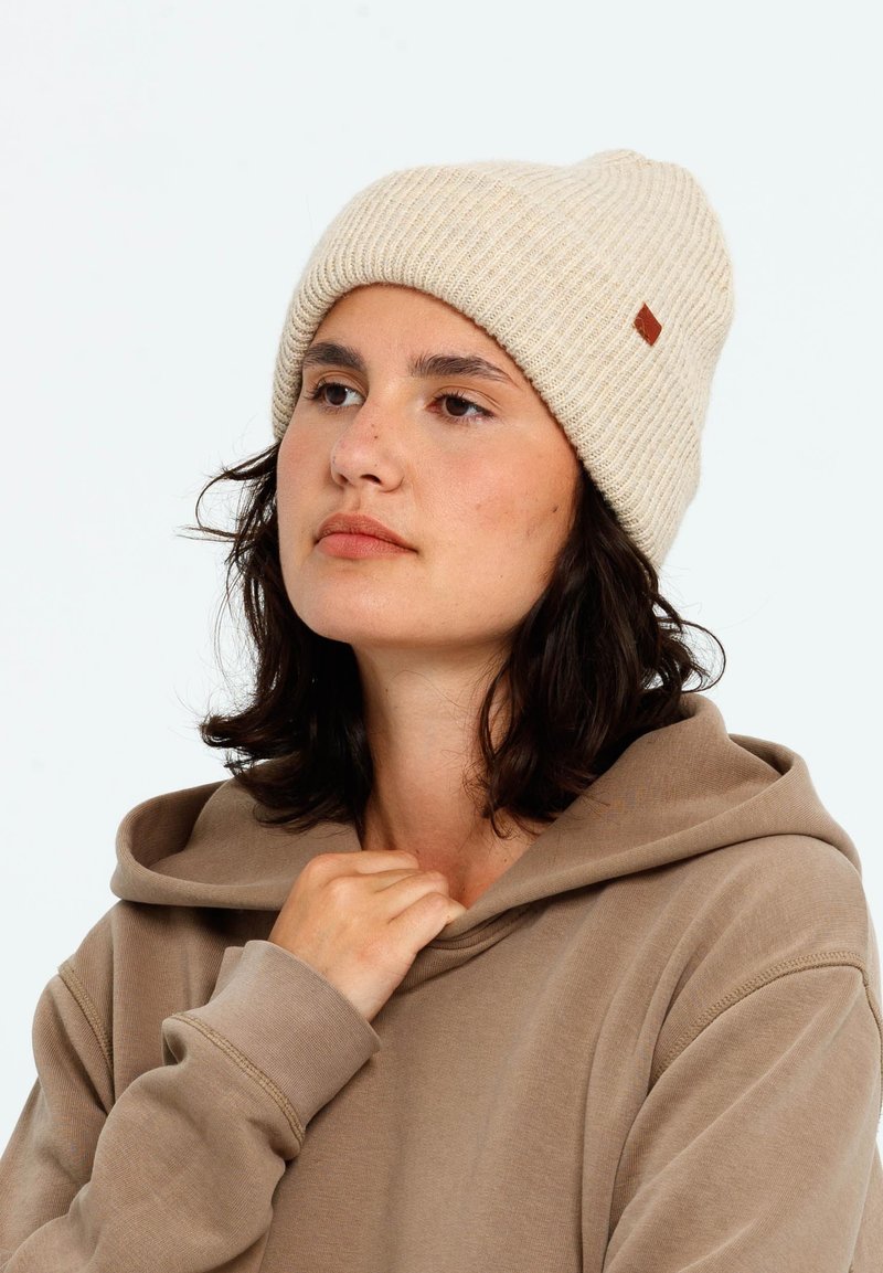 Bickley+Mitchell Muts - sand