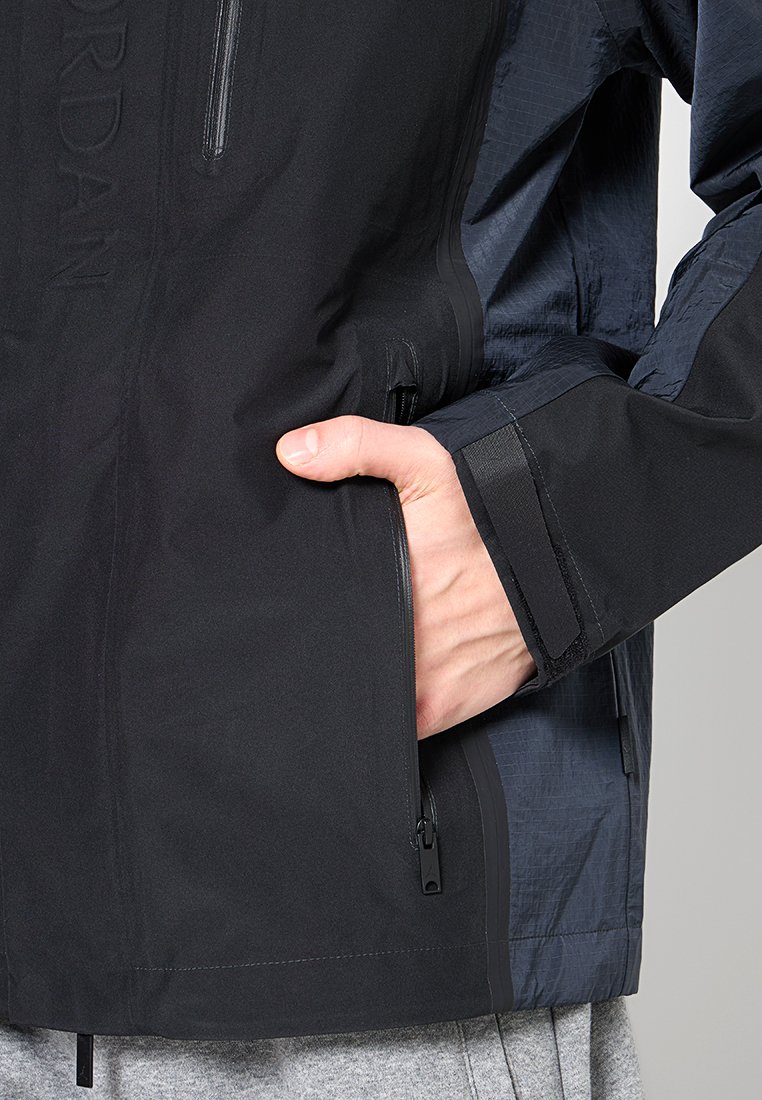 Outdoorjacke