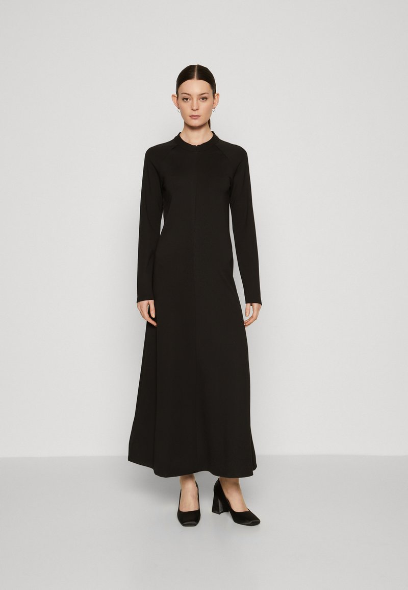 Selected Femme - SLFEZRA MIDI DRESS - Žerzejové šaty - black, Zvětšit