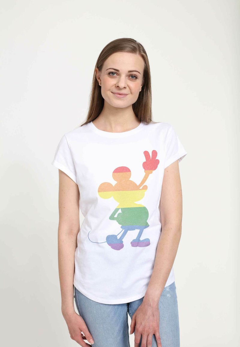 Bílý krátký rukáv tričko s barevným, gradientním grafikou Mickey Mouse s pokynem k míru. Materiál vypadá měkce, standardní střih.