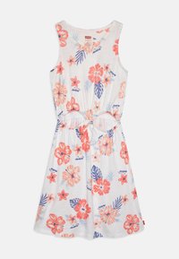 Blommig klänning med vit bakgrund och rosa och blå blommor, utan ärmar, elastisk midja och knutdetalj vid midjan.