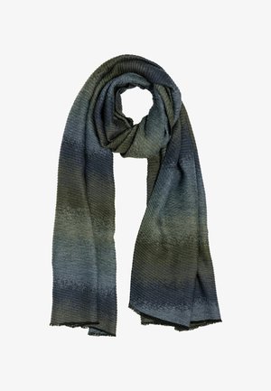 Texturierter Strickschal mit einem Verlauf von Dunkelgrün zu Hellgrün, mit fransigen Enden und einem subtilen Streifenmuster.