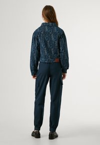 Pepe Jeans TINA PRINT - Jakna iz džinsa - dulwich blue