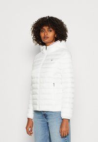 Tommy Hilfiger GLOBAL JACKET - Overgangsjakke - ecru
