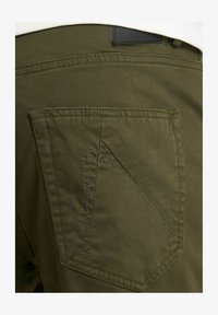 Geselecteerd, dark green