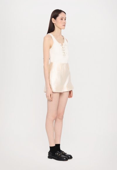 sandro Shorts - ecru