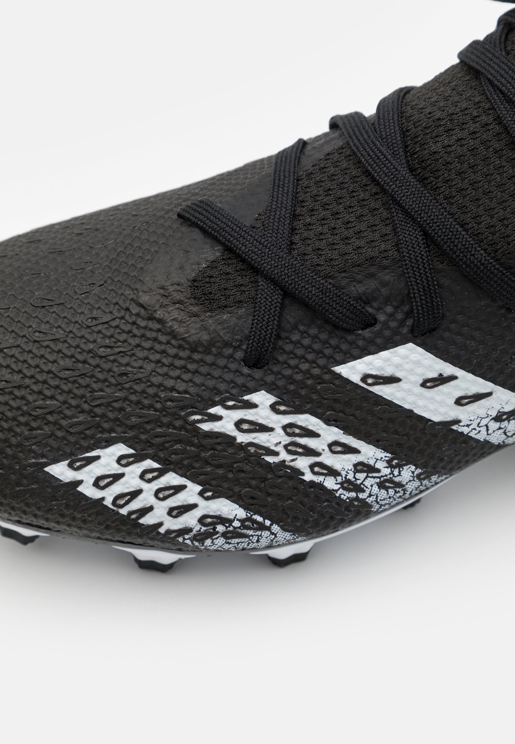 adidas Performance PREDATOR FREAK .3 MG - Voetbalschoenen met kunststof  noppen - core black/footwear white/Zwart - Zalando.nl