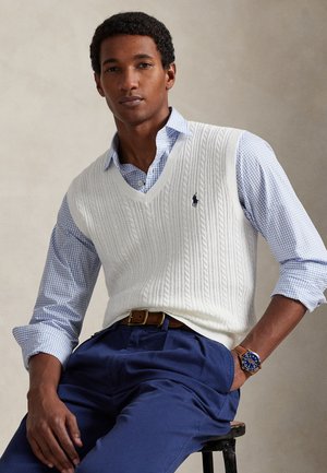 CABLE-KNIT COTTON SWEATER VEST - Γιλέκο - deckwash white