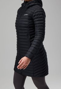 Berghaus Vinterkappa /-rock - black