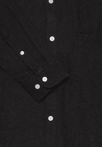 Solid SDALLAN LINEN MIX - Vapaa-ajan kauluspaita - true black