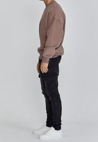 SIKSILK Sudadera - brown