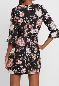 Honey Punch Vestido informal - black