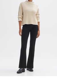OPUS Sweter