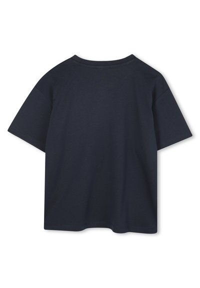 T-shirt en coton bleu marine avec un col rond et des manches courtes. Texture lisse avec une coupe décontractée et ample, sans logos ni motifs visibles.