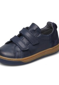 Sneaker in pelle blu navy con doppie fascette in Velcro, suola in gomma e dettagli testurizzati ai lati, caratterizzato da una suola esterna di colore gomma a contrasto.