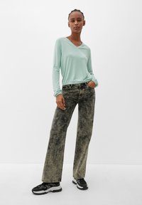 QS MANCHES LONGUES ET ENCOLURE EN V - Longsleeve - ozeangrün