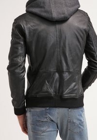 Oakwood Skinnjacka - black