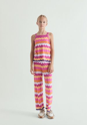 Scalpers, SCALPERS ZIGZAG PANTS TRICOT GIRLS - Pantalon classique - lilac