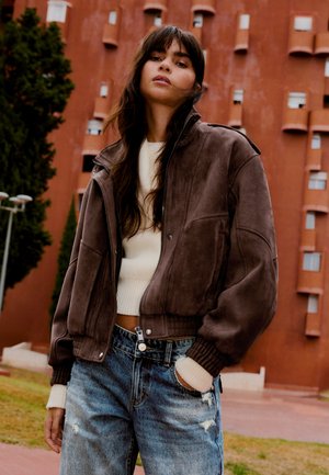 Bershka, Veste en similicuir - brown
