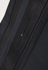 Tommy Hilfiger - Torba na ramię
