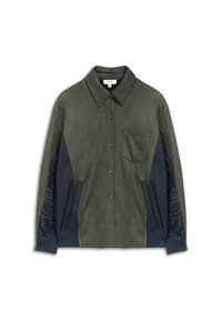 Zielonooliwkowa kurtka zapinana na guziki z zamszowym przodem, granatowymi rękawami z materiału, kieszenią na piersi i ściągaczami przy mankietach. Teksturowane wykończenie, luźny krój.
