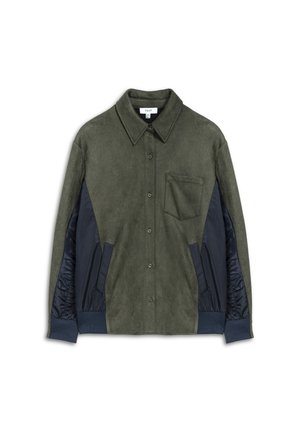 Olivově zelená kožená bunda na zapínání s přední částí z semiše, námořnickými látkovými rukávy, náprsní kapsou a žebrovanými manžetami. Texturovaný povrch, volný střih.