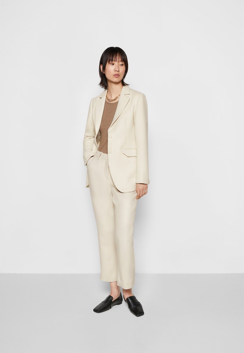 Damen Kleider | Holzweiler JASABI TROUSER Stoffhose ecru/offwhite - LS40118 Damen Kleider | Holzweiler JASABI TROUSER Stoffhose ecru/offwhite - LS40118