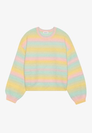 Pastel prugasti pulover od mekane pletene tkanine. Ima široke rukave, okrugli izrez i boje: mentol zelena, ružičasta, žuta i krem.