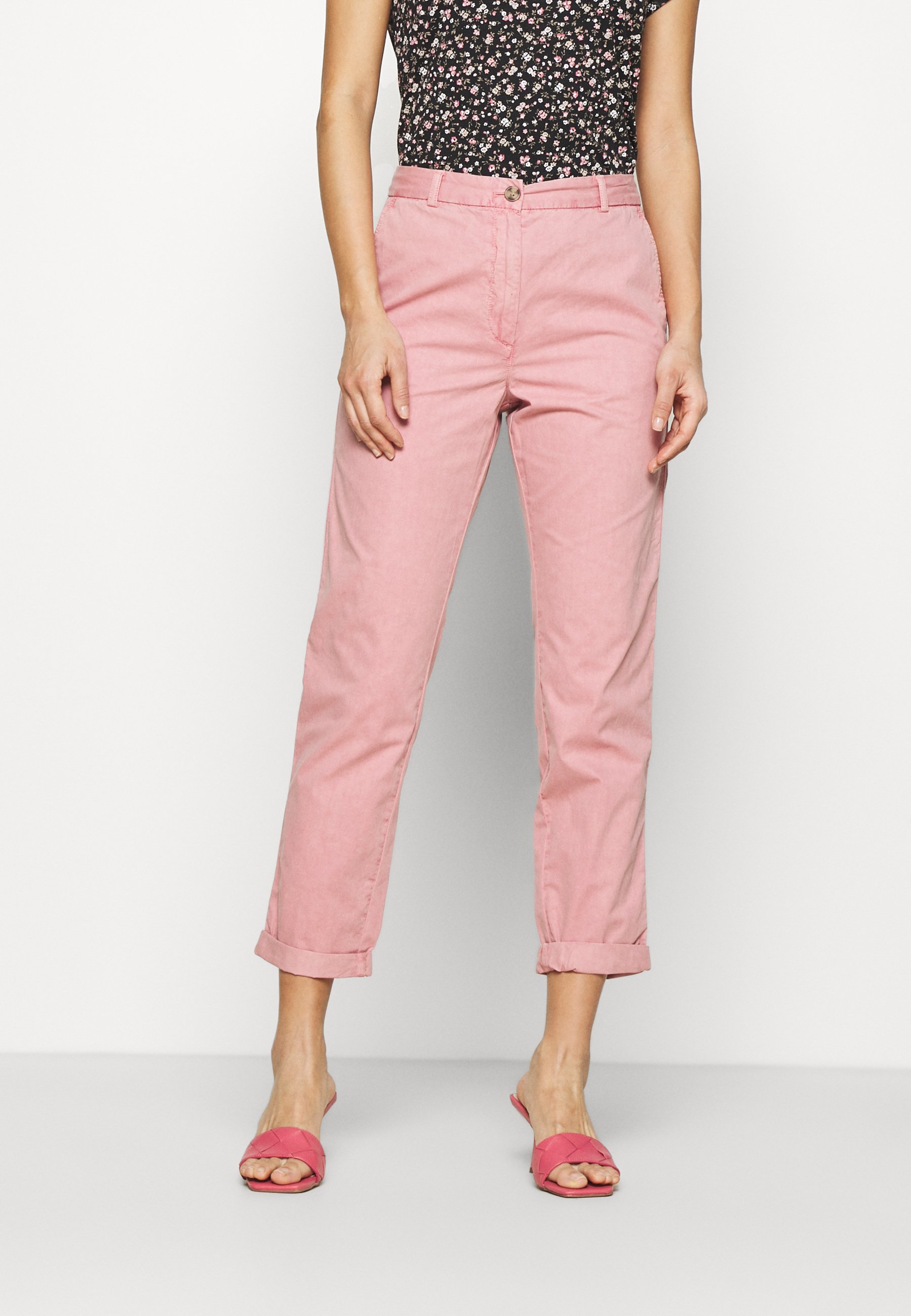 Femme Chino Femme Chino