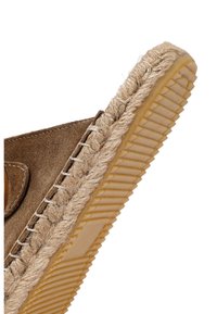 Derimod Sandalias planas - light brown