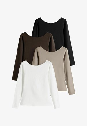 Vier langemouwen shirts gestapeld: wit, lichtbeige, donkerbruin en zwart, allemaal met een klassieke scoopnekontwerp.