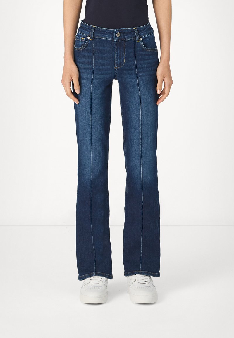 LIU JO AUTHENTIC PANT  - Traperice krojene za nošenje s čizmama - blue denim